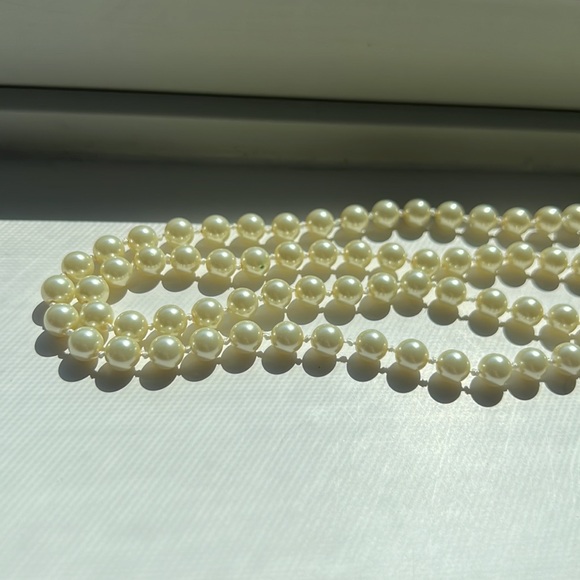 Vintage Pearl strand necklace - Picture 3 of 4